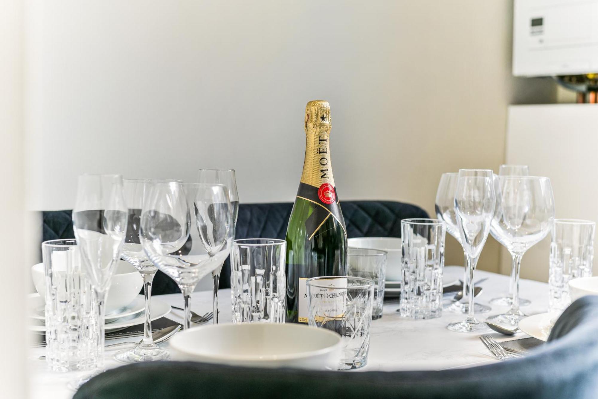 Avari Apartments - Hatton Collection London Ngoại thất bức ảnh